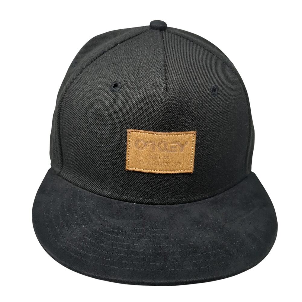 Oakley Snapback 5 Panel Cap Black One Size Adjustable Patch Vented Holes
